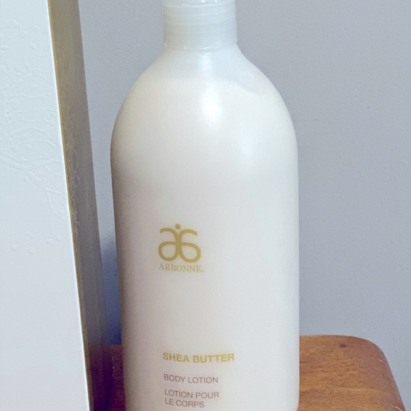 ARBONNE shea butter Body lotion 473ml - Picture 2 of 3